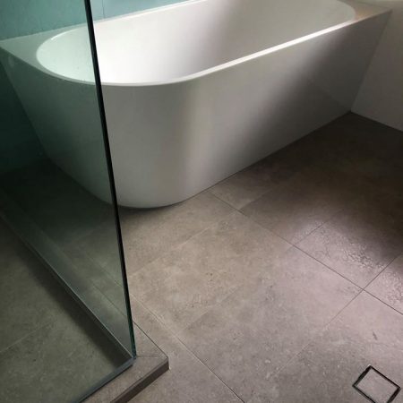 Michelle Corner Freestanding Bath | BDW | Bathrooms Kitchens Tiles