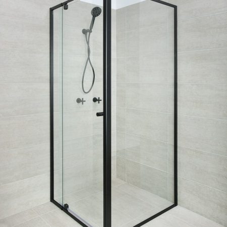 optima black adjustable shower screen